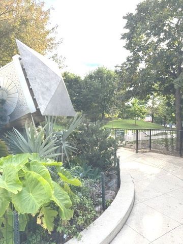 600 N Kingsbury Street 1614, Chicago, IL 60610