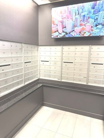 600 N Kingsbury Street 1614, Chicago, IL 60610