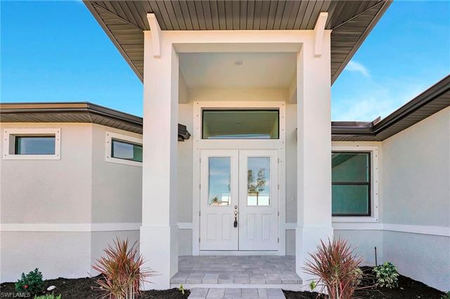 3710 SW 4TH LN, Cape Coral, FL 33991