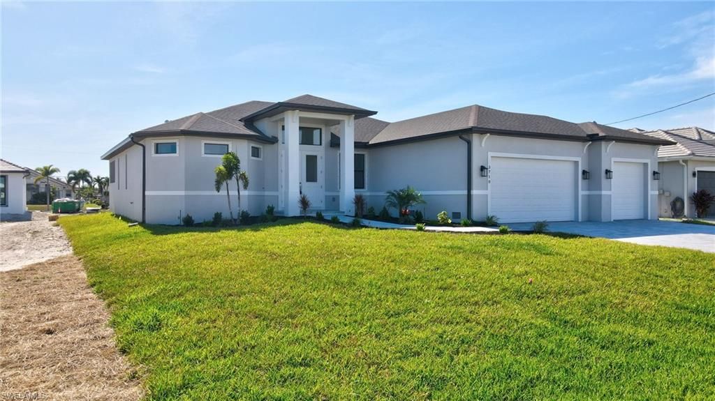 3710 SW 4TH LN, Cape Coral, FL 33991