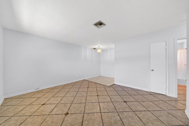 121 NW 56th Court 1-2, Oakland Park, FL 33309