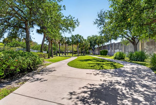 121 NW 56th Court 1-2, Oakland Park, FL 33309