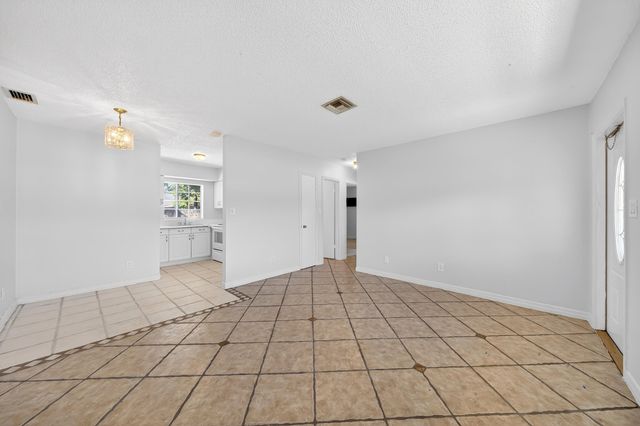 121 NW 56th Court 1-2, Oakland Park, FL 33309