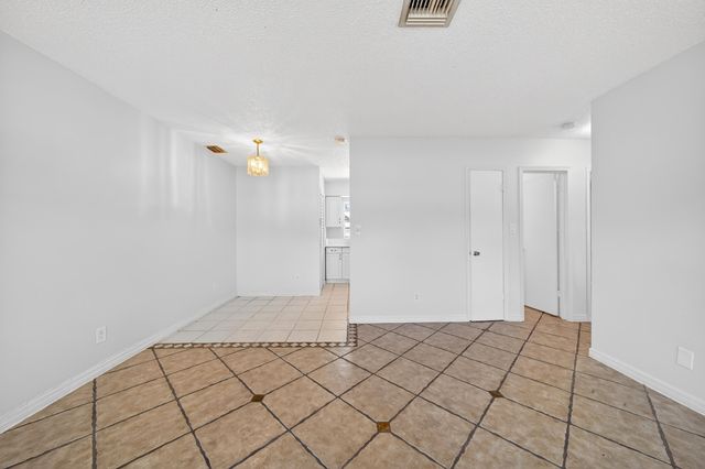 121 NW 56th Court 1-2, Oakland Park, FL 33309