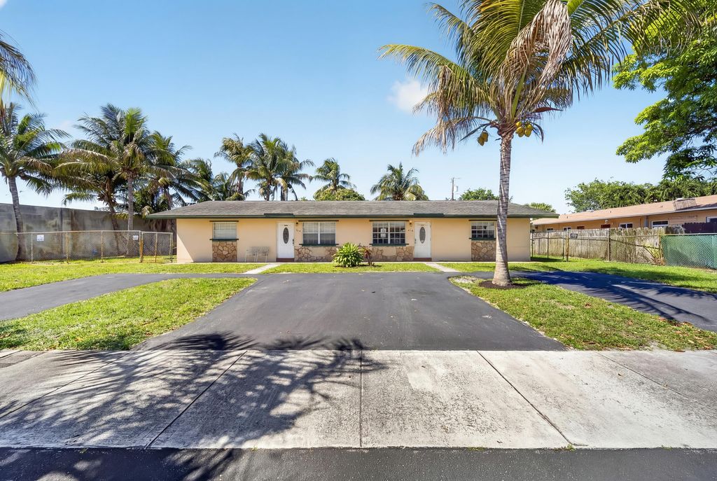121 NW 56th Court 1-2, Oakland Park, FL 33309