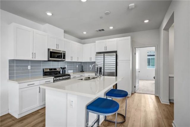 3620 S Allston Paseo 8, Ontario, CA 91761