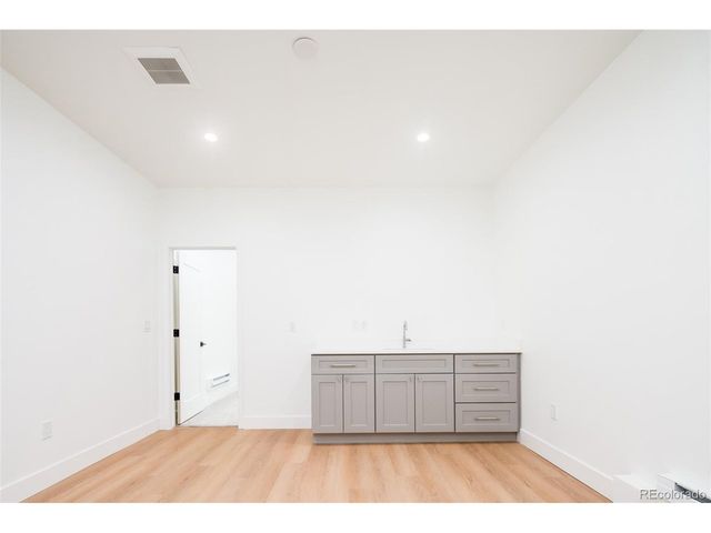 263 S Jackson St, Denver, CO 80209