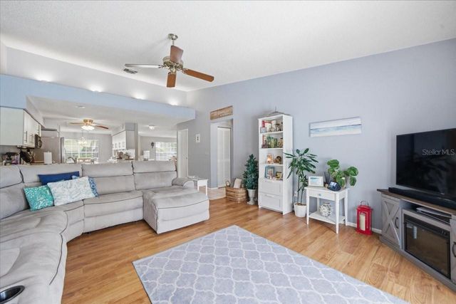 798 COUNTRYSHIRE LANE, Palm Harbor, FL 34683