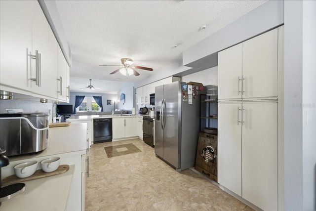 798 COUNTRYSHIRE LANE, Palm Harbor, FL 34683