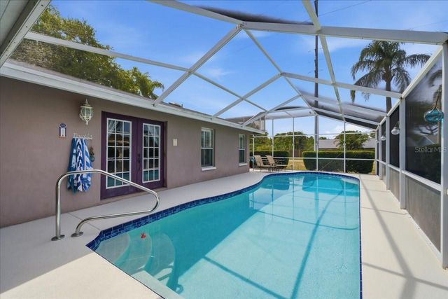 798 COUNTRYSHIRE LANE, Palm Harbor, FL 34683