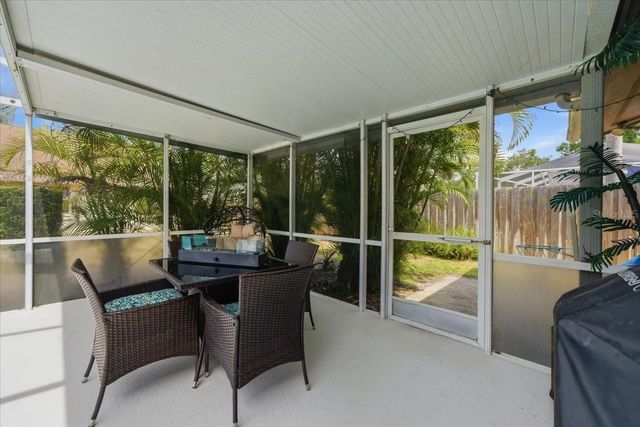 798 COUNTRYSHIRE LANE, Palm Harbor, FL 34683