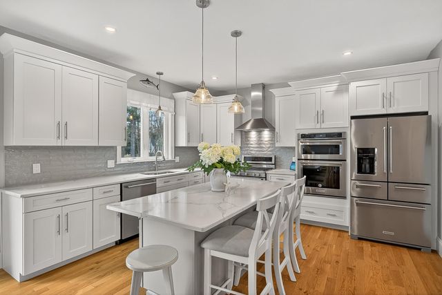 40 Brisan Way, Pembroke, MA 02359