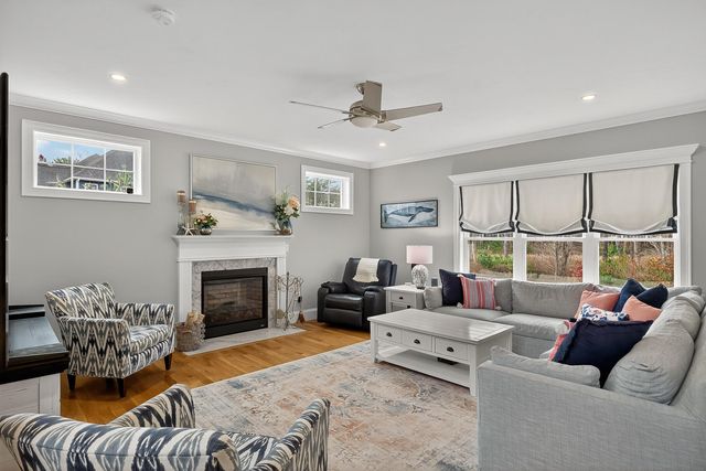 40 Brisan Way, Pembroke, MA 02359