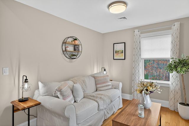 40 Brisan Way, Pembroke, MA 02359