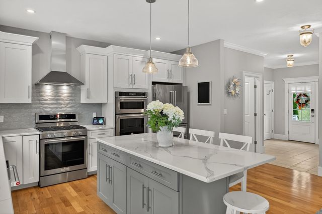 40 Brisan Way, Pembroke, MA 02359