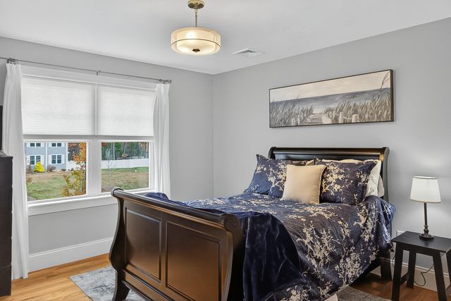 40 Brisan Way, Pembroke, MA 02359