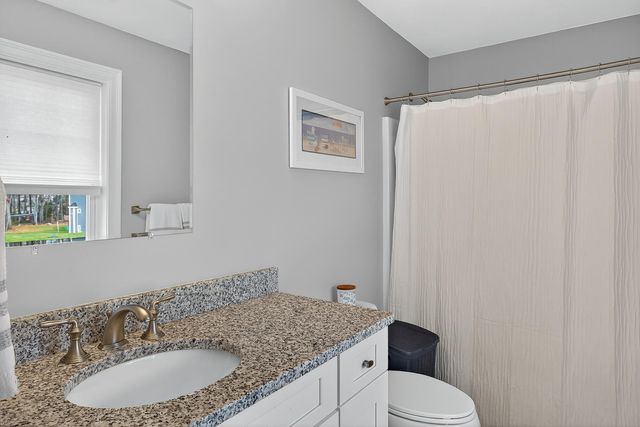 40 Brisan Way, Pembroke, MA 02359