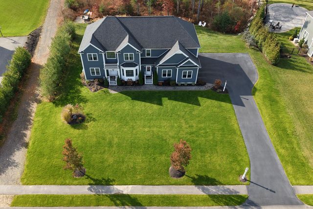 40 Brisan Way, Pembroke, MA 02359