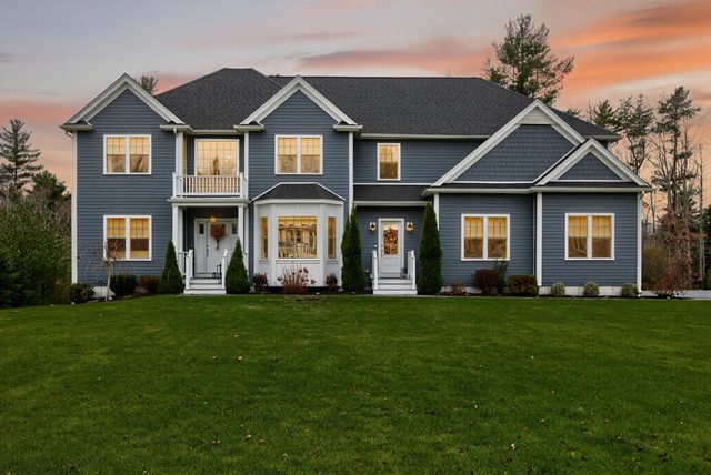 40 Brisan Way, Pembroke, MA 02359