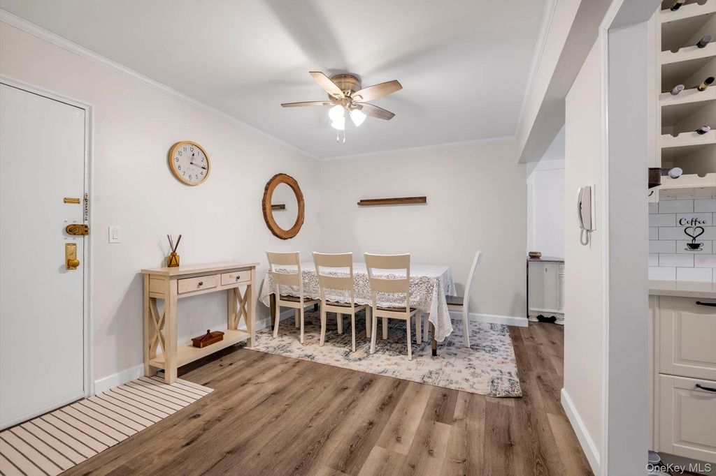 209-25 18th Avenue 3K, Bayside, NY 11360 — photo 4