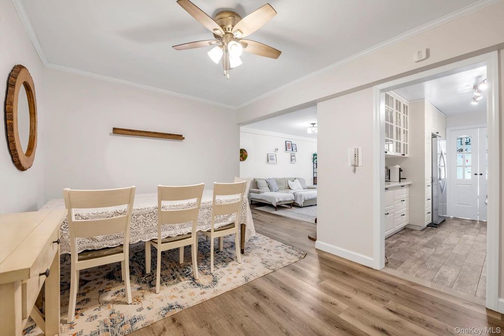 209-25 18th Avenue 3K, Bayside, NY 11360 — photo 5