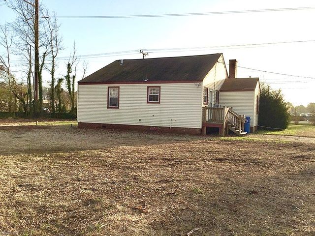 106 Greenbrier RD, Chesapeake, VA 23320