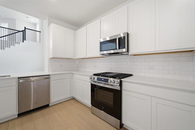 306 Monarch Trail, Huntsville, TX 77320