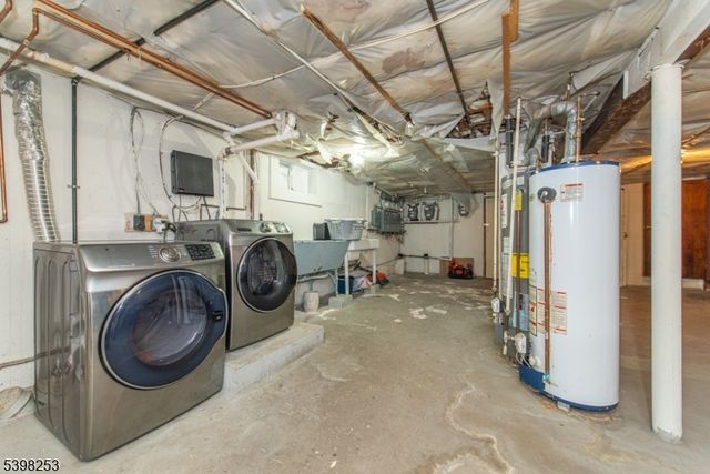 58 Hathaway St, Wallington Boro, NJ 07057