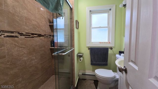 58 Hathaway St, Wallington Boro, NJ 07057