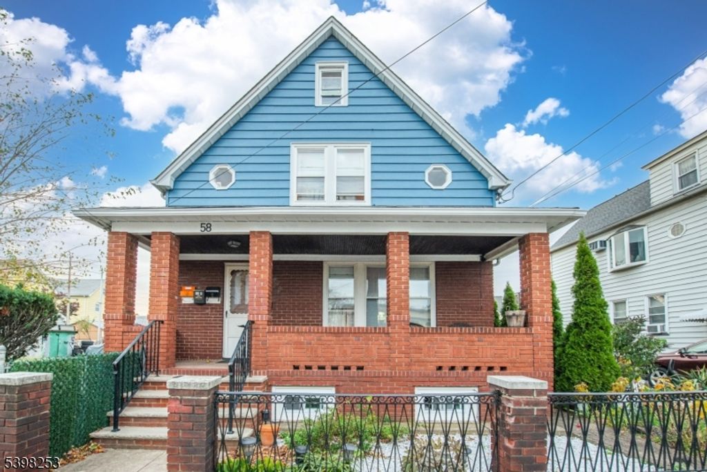 58 Hathaway St, Wallington Boro, NJ 07057