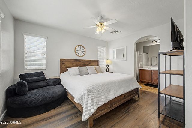 14242 W COUNTRY GABLES Drive, Surprise, AZ 85379