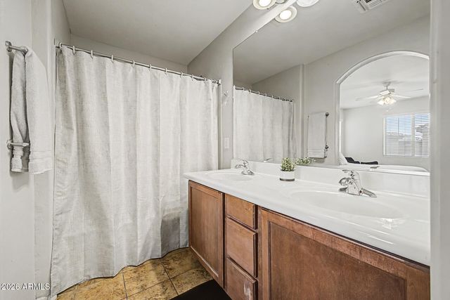 14242 W COUNTRY GABLES Drive, Surprise, AZ 85379