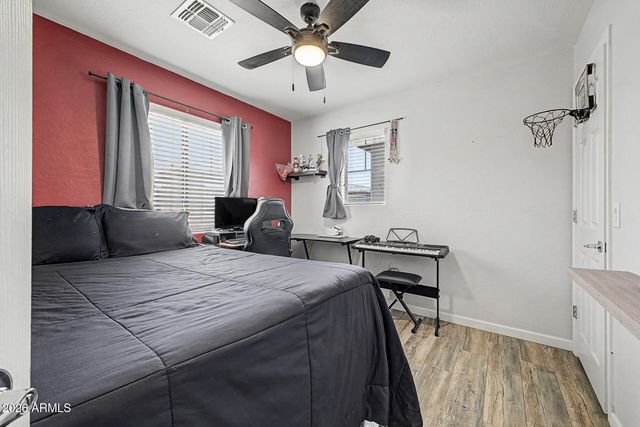 14242 W COUNTRY GABLES Drive, Surprise, AZ 85379