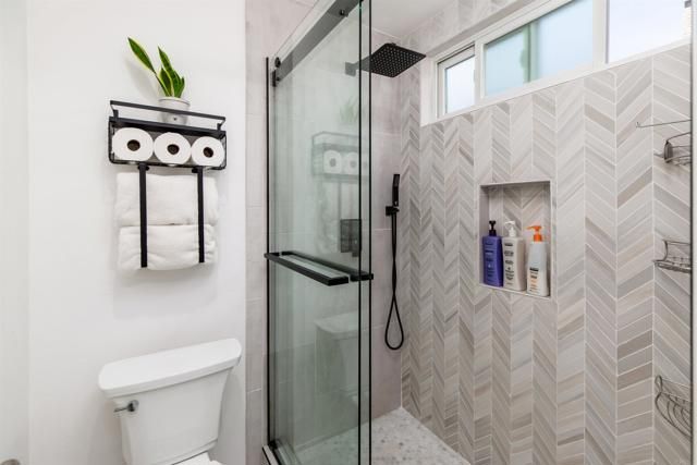 2416 La Pluma Lane, Carlsbad, CA 92009