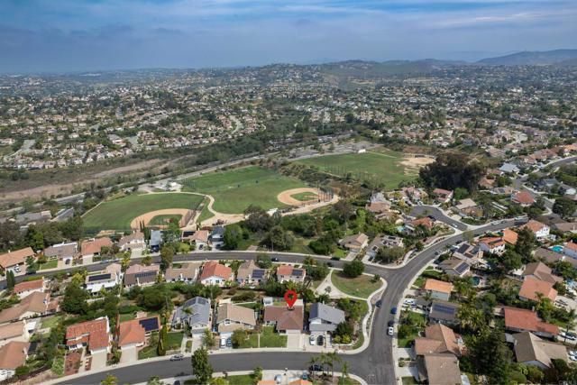 2416 La Pluma Lane, Carlsbad, CA 92009