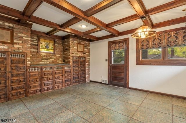 389 Walnut Ave, Cranford Twp., NJ 07016