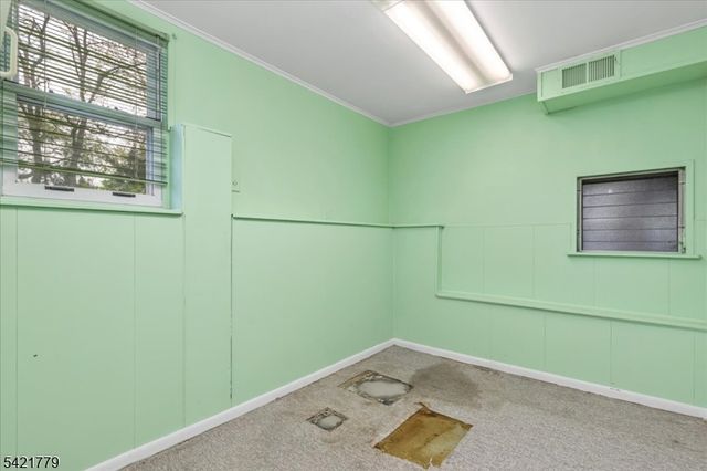 389 Walnut Ave, Cranford Twp., NJ 07016