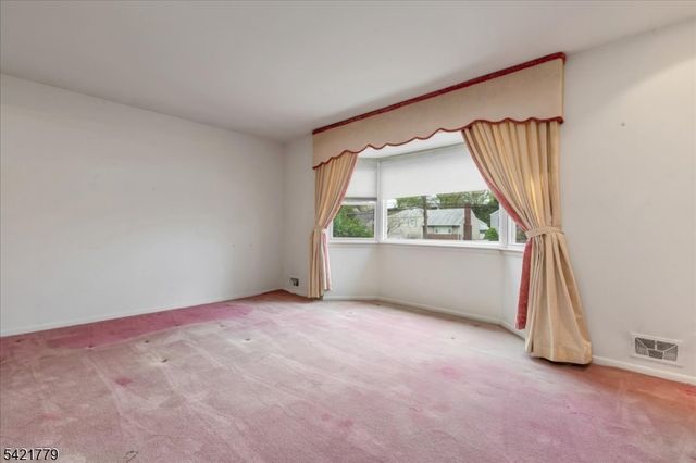 389 Walnut Ave, Cranford Twp., NJ 07016