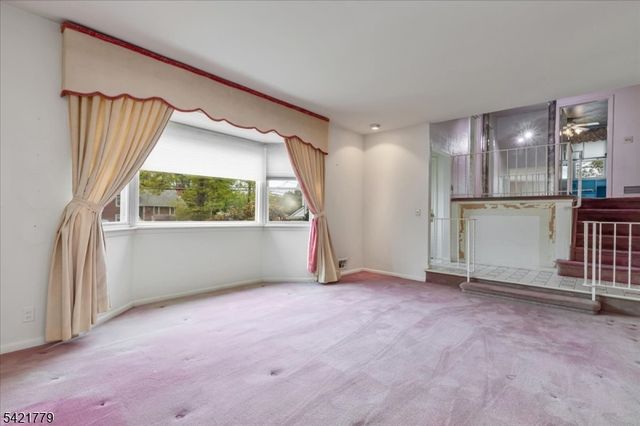 389 Walnut Ave, Cranford Twp., NJ 07016