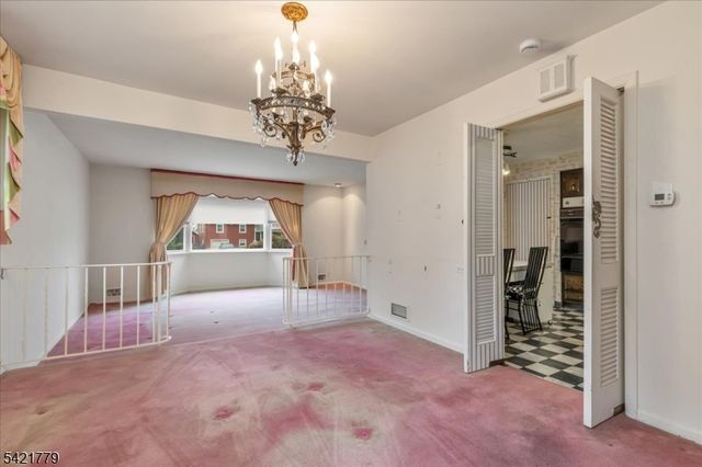 389 Walnut Ave, Cranford Twp., NJ 07016