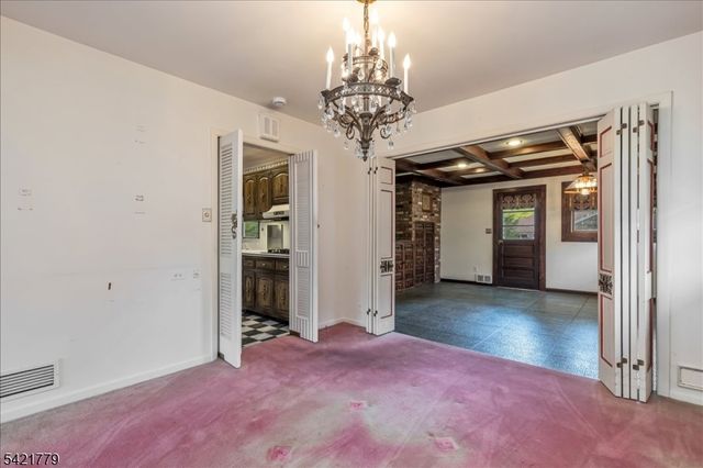 389 Walnut Ave, Cranford Twp., NJ 07016