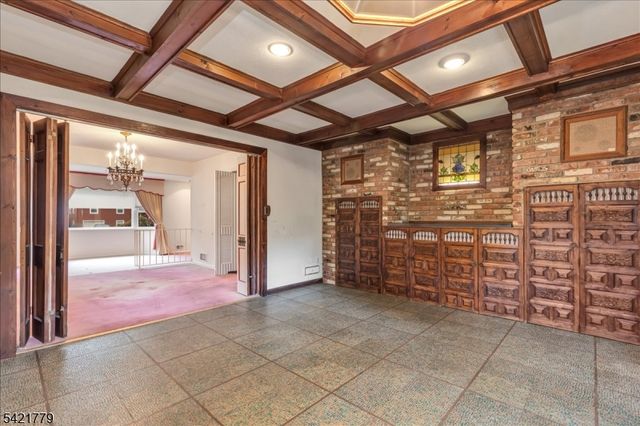 389 Walnut Ave, Cranford Twp., NJ 07016