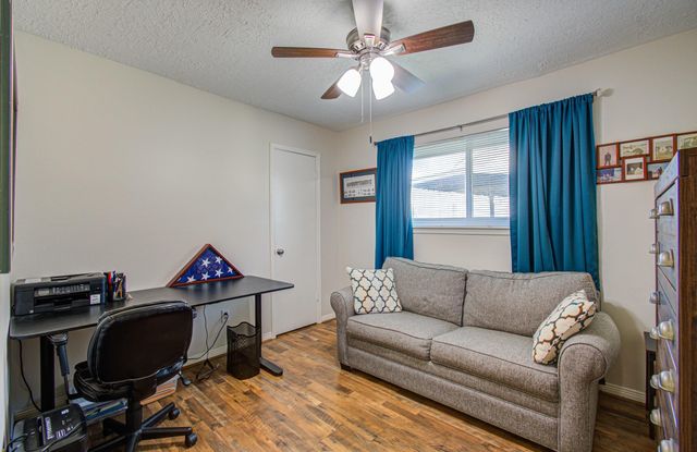 1920 Lazy Creek Lane, Pearland, TX 77581