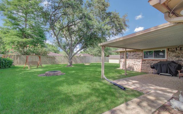 1920 Lazy Creek Lane, Pearland, TX 77581