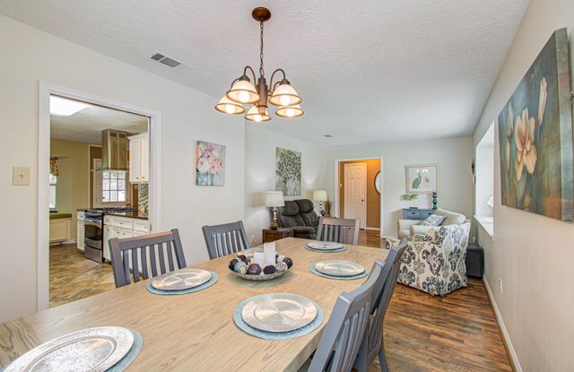 1920 Lazy Creek Lane, Pearland, TX 77581