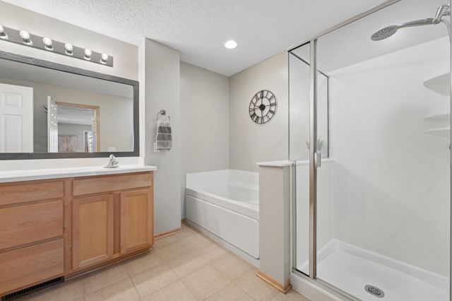 1529 111th Drive NE C, Blaine, MN 55449