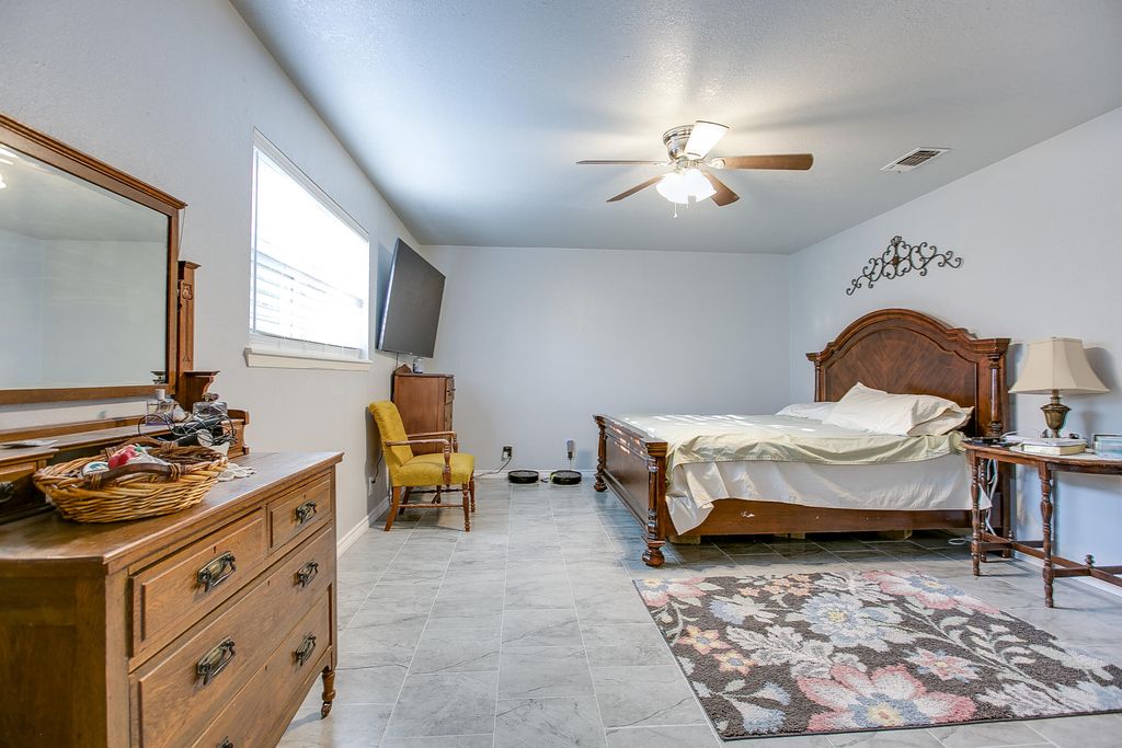 Image 16 of property listing at 3226 Timber Ridge Drive, San Angelo, TX 76904