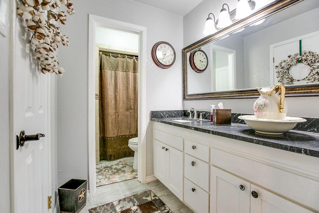 Image 19 of property listing at 3226 Timber Ridge Drive, San Angelo, TX 76904