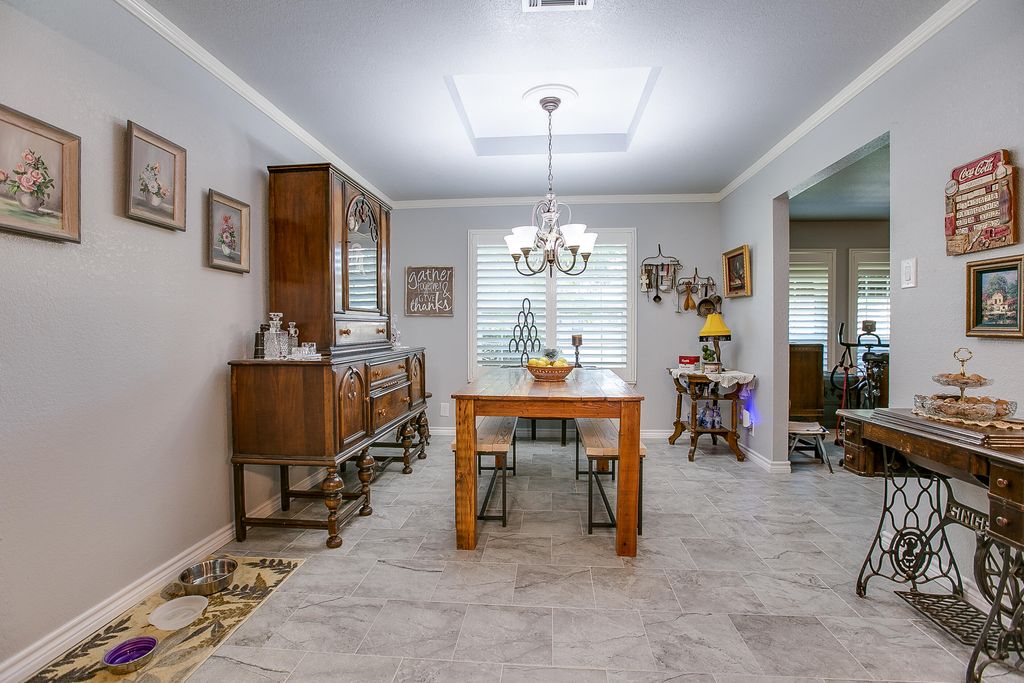 Image 2 of property listing at 3226 Timber Ridge Drive, San Angelo, TX 76904