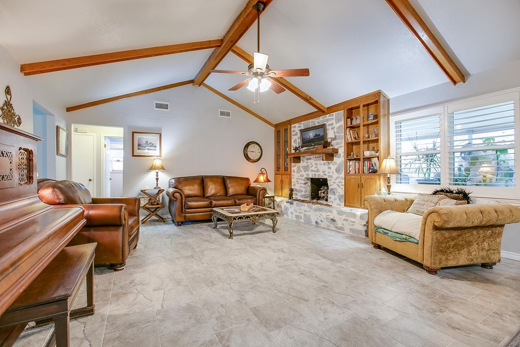 Image 9 of property listing at 3226 Timber Ridge Drive, San Angelo, TX 76904